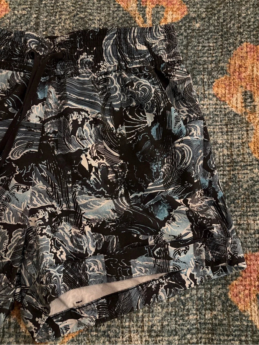 Women’s Lululemon Spring Break Away Short